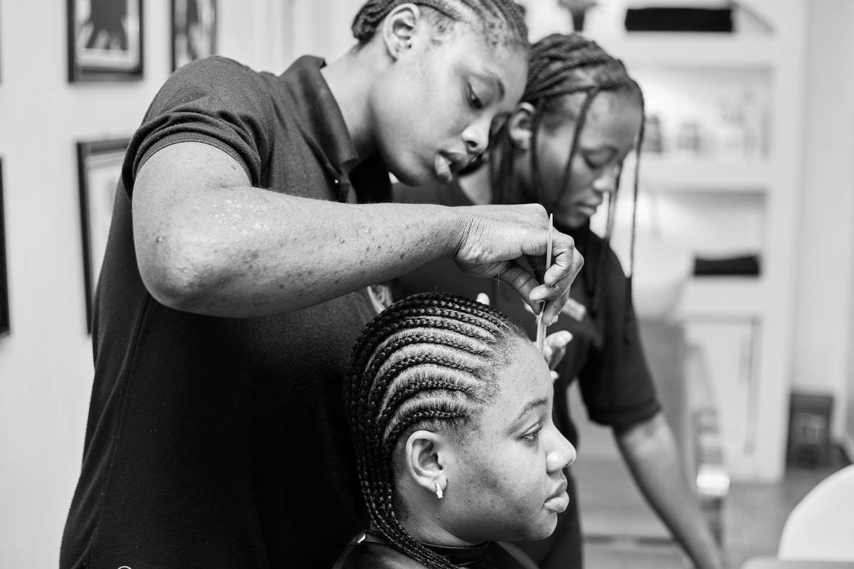 How to Get Natural Waves with Hair Rollers: A Lazy Girl's Guide