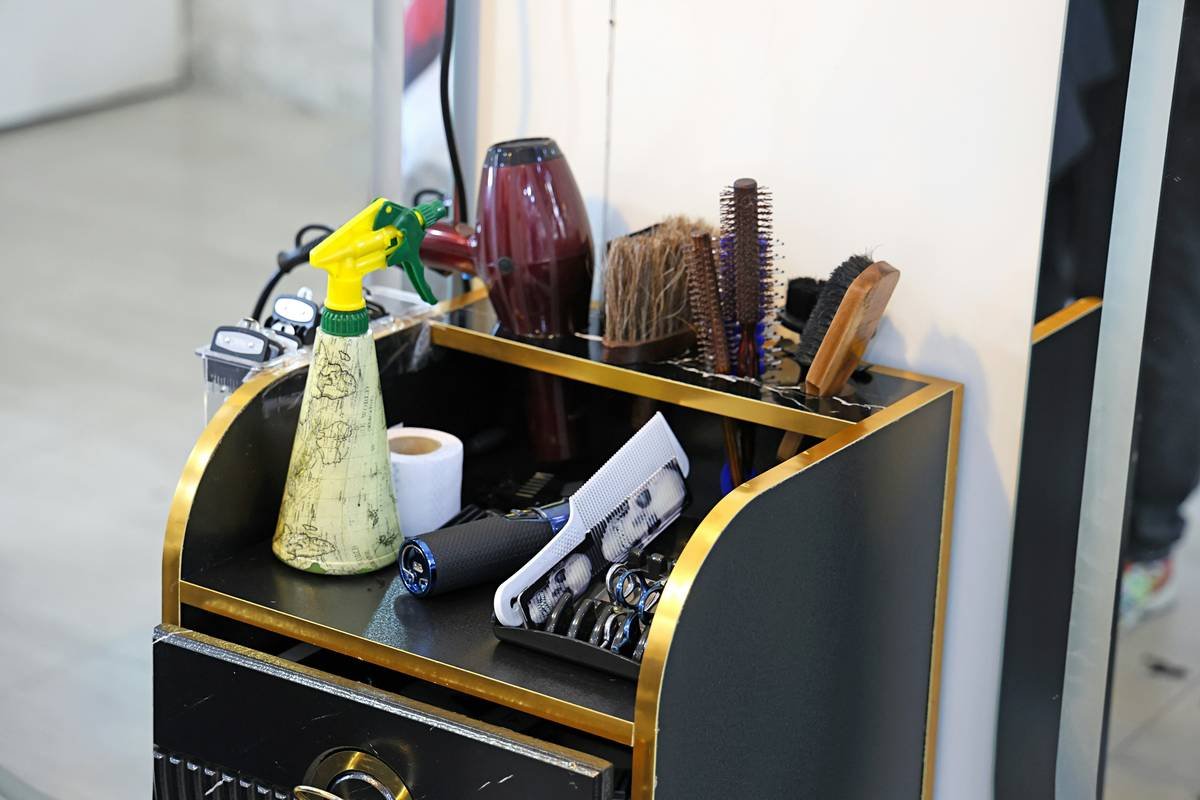 Rolling into Volume: How Volumizing Spray Can Transform Your Hair Roller Game