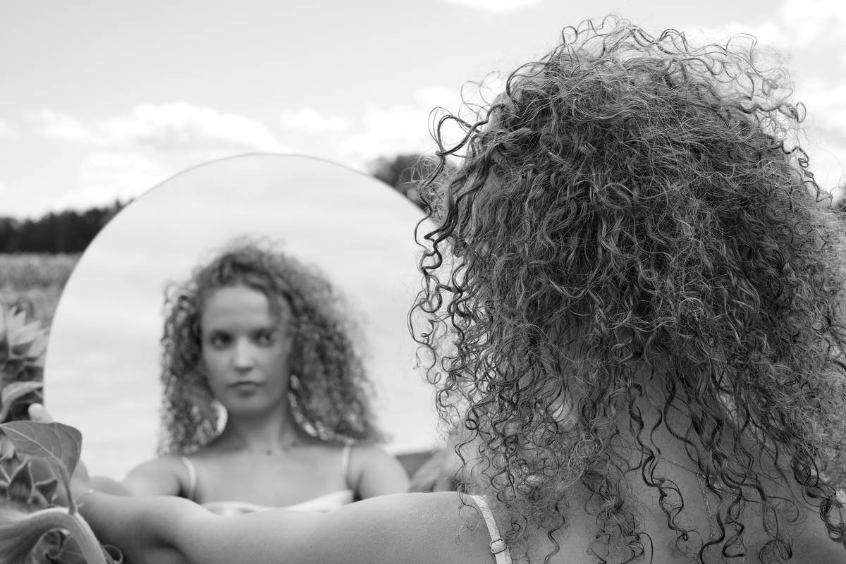 Why Your Curls Fall Flat (and How a Tapered Wand Can Save Them)