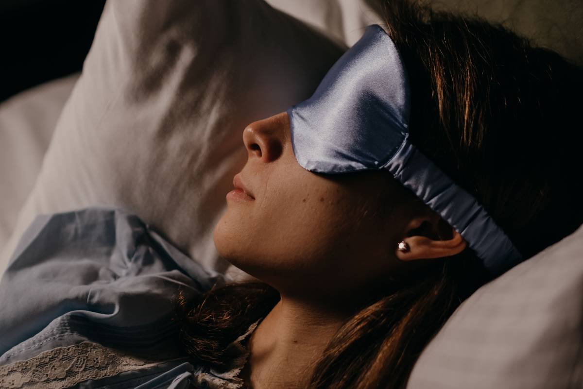 Why Sleep Rollers Are the Underrated Secret to Effortless Morning Waves (And How Not to Wake Up Looking Like a Poodle)
